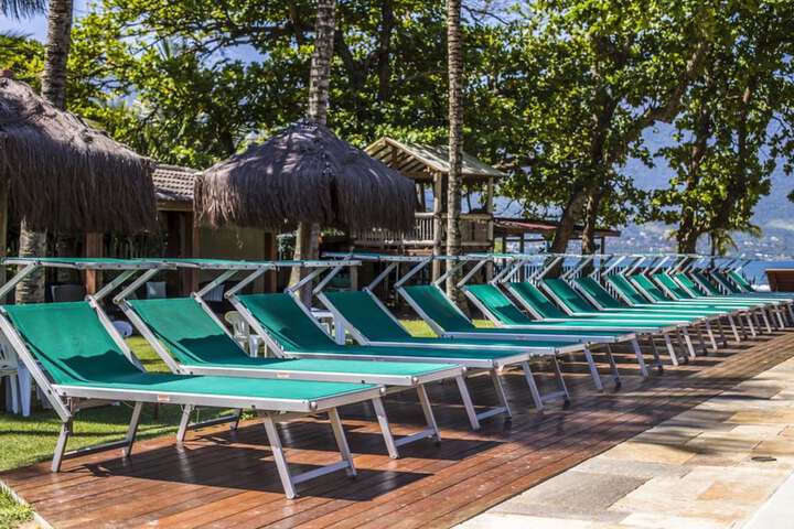 Sundeck 101 of 108