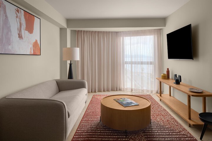 Room 32 of 104