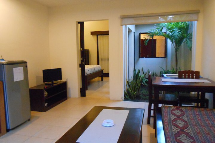 Room 16 of 48