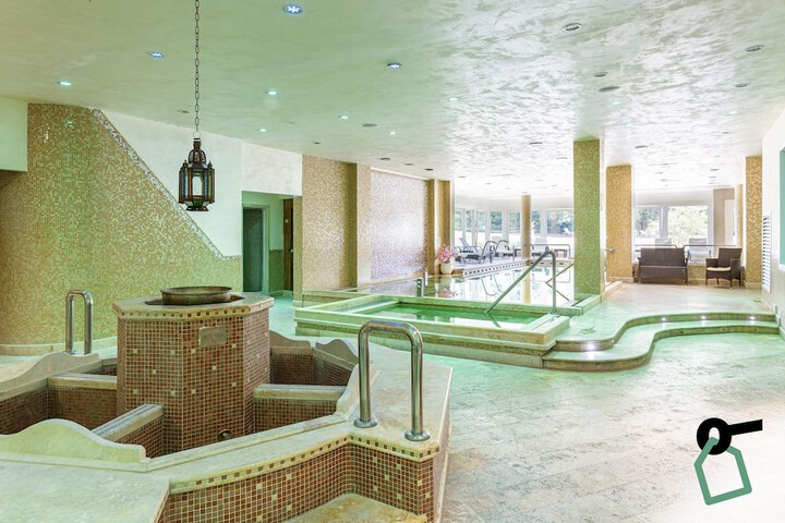 Spa 29 of 41