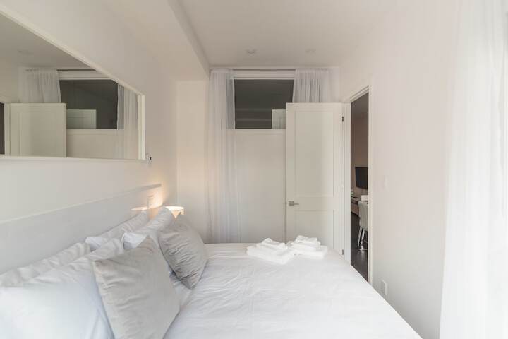 Room 166 of 197