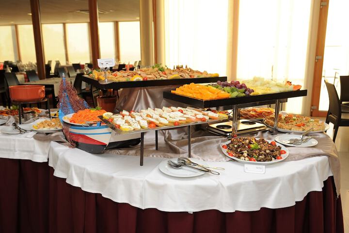 Dining 58 of 86