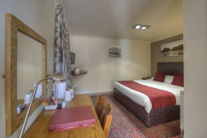 Room 6 of 46