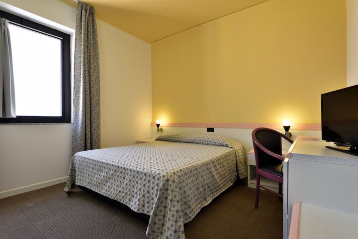 Room 7 of 44
