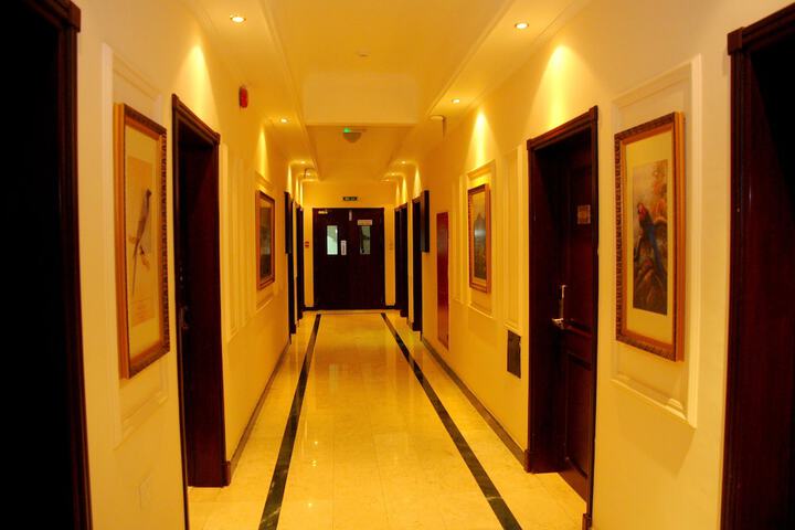 Ballroom/Hall 20 of 23