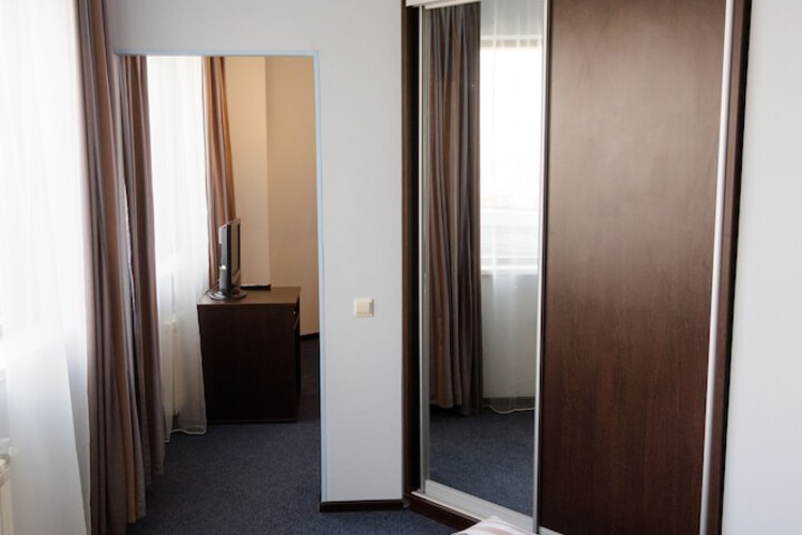 Room 10 of 54