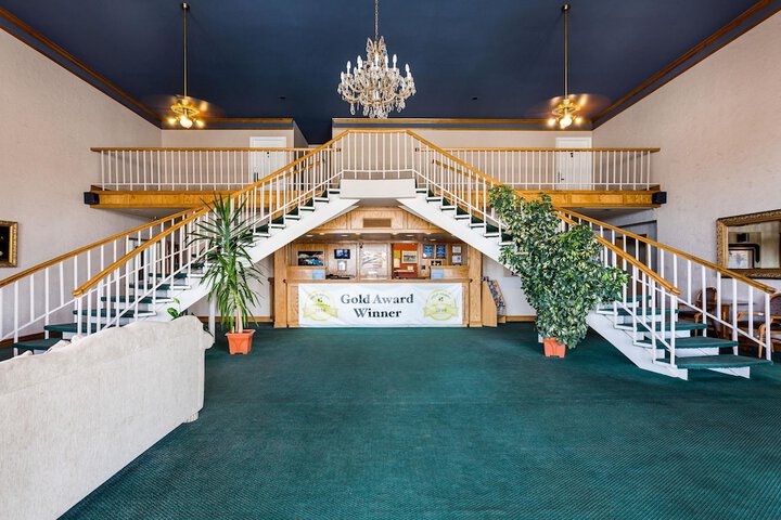 Hotel Interior 5 of 27