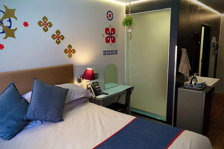 Room 17 of 55