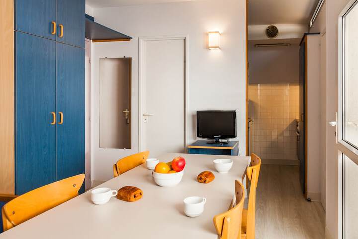 Room 15 of 31