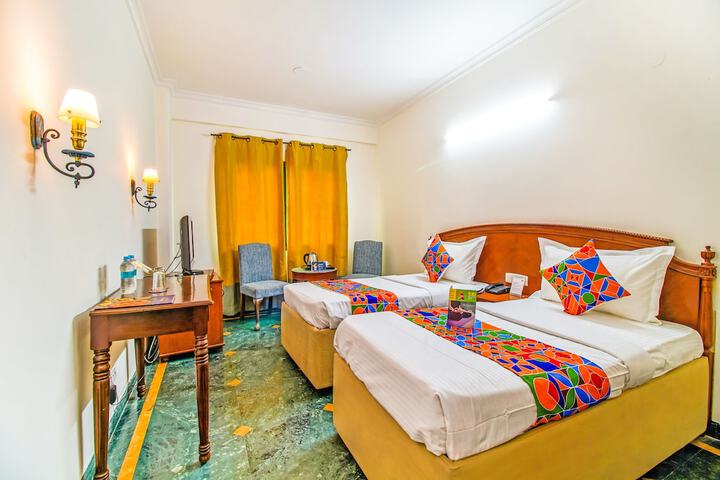 Room 9 of 23