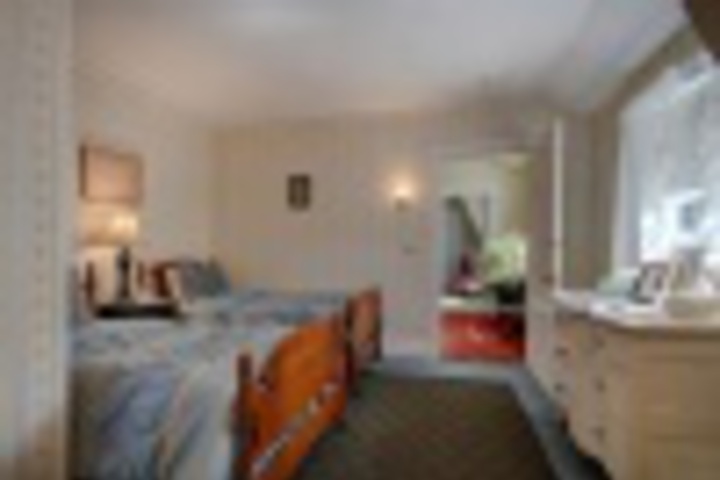 Room 208 of 408