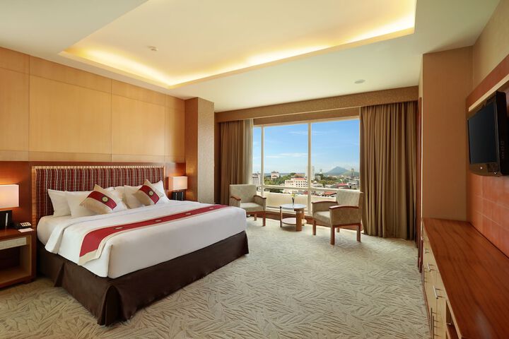 Room 14 of 85