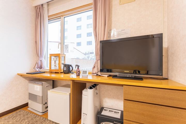 Room 25 of 62