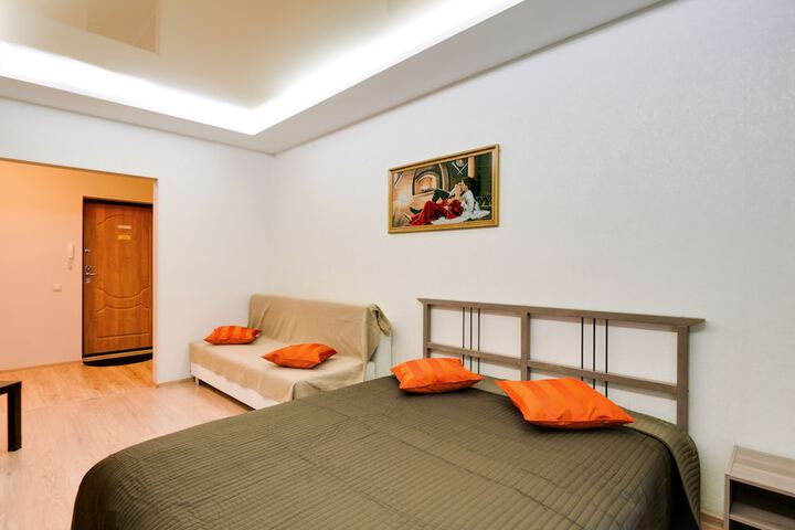 Room 9 of 172