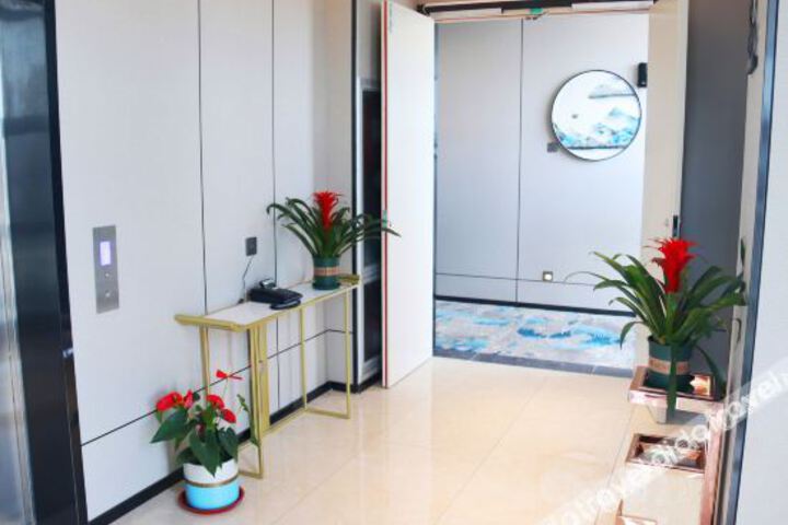 Hotel Interior 12 of 24