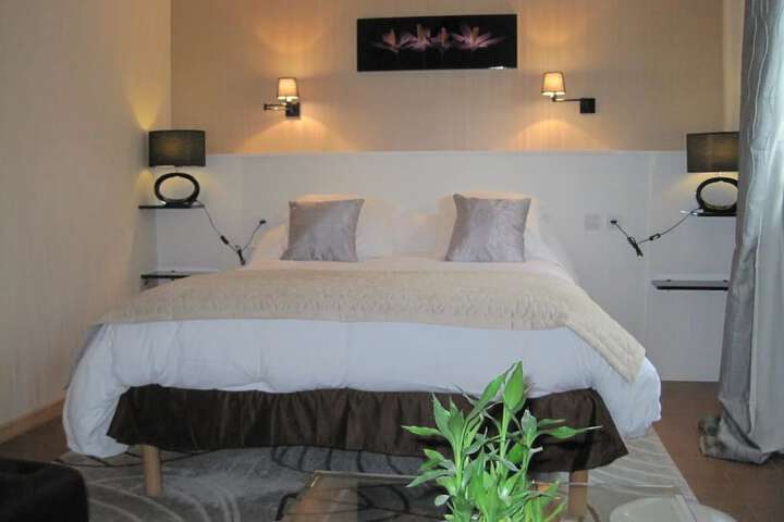 Room 9 of 46