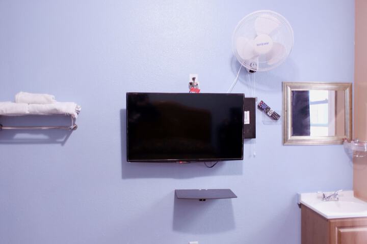 Room 16 of 53