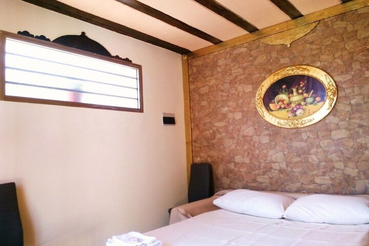 Room 13 of 131