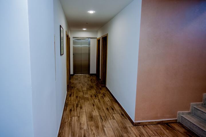 Ballroom/Hall 46 of 47