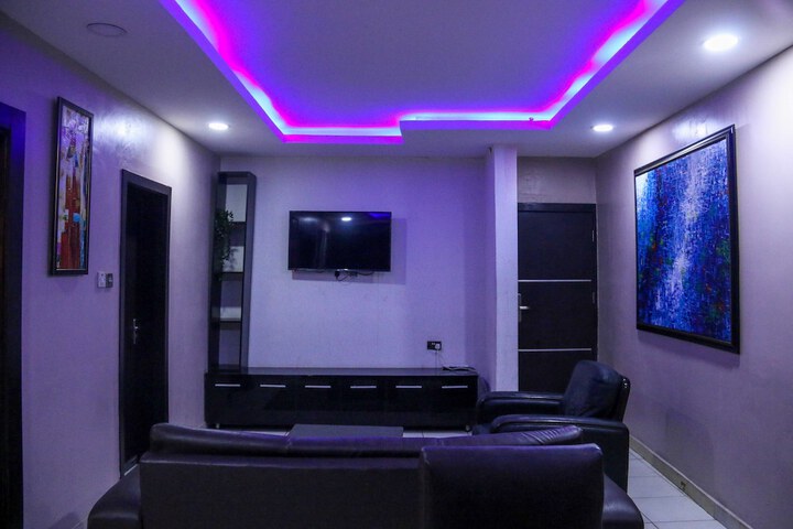 Room 16 of 27