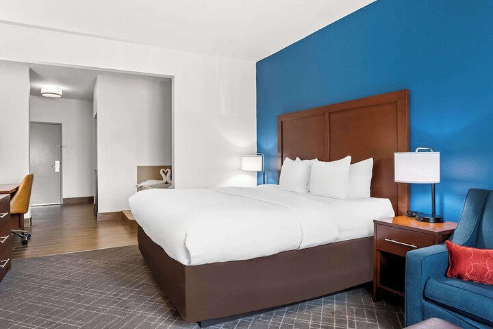 2 Queen Beds Suite (9 of 18)