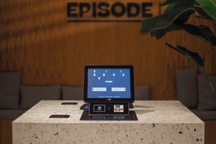 Check-in/check-out kiosk
