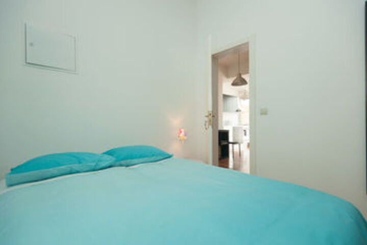 Room 30 of 99