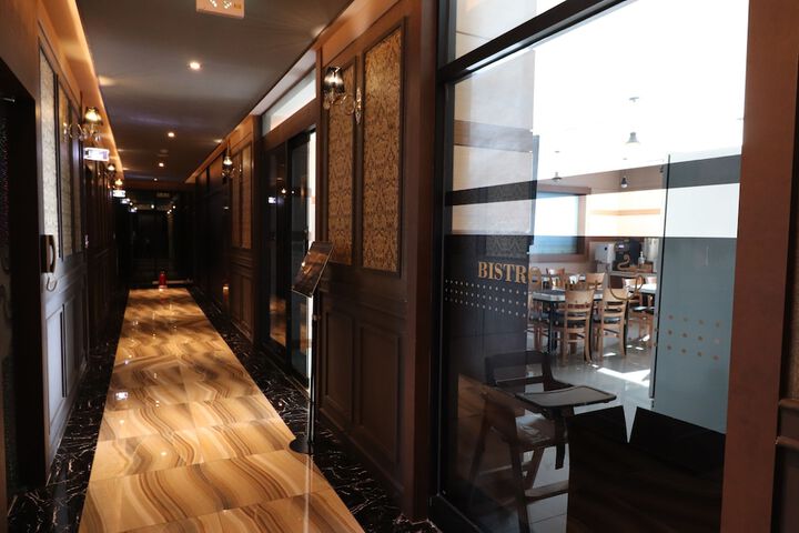 Breakfast area