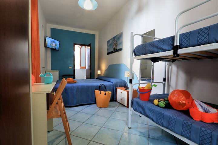 Room 18 of 68