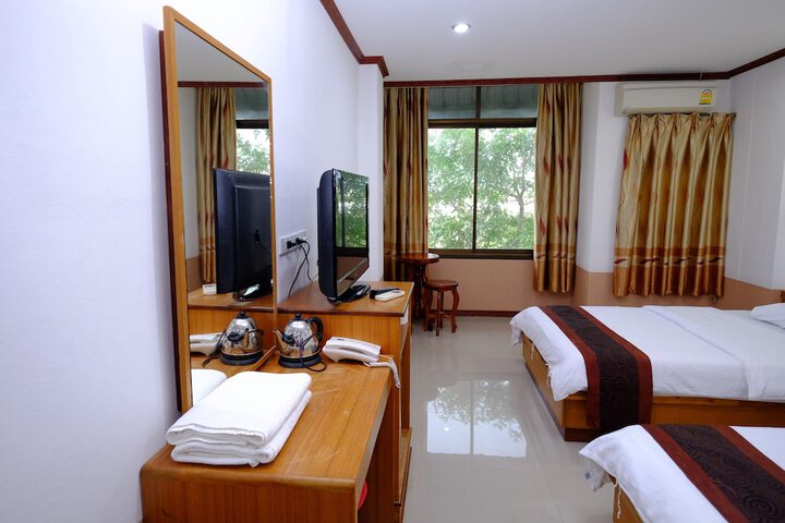 Room 13 of 39