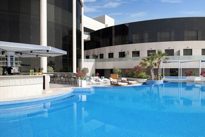 Pool 20 of 44