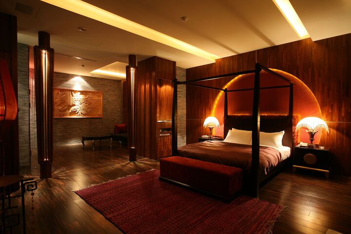 Room 3 of 71