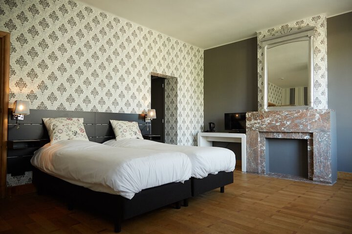 Room 12 of 41