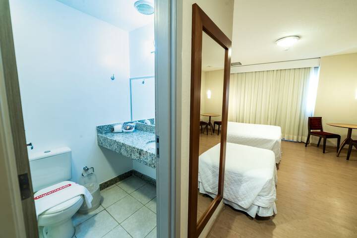 Room 10 of 86
