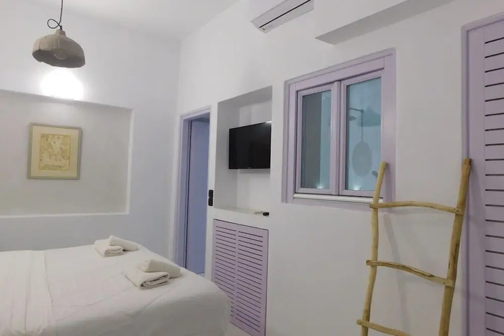 Room 3 of 19