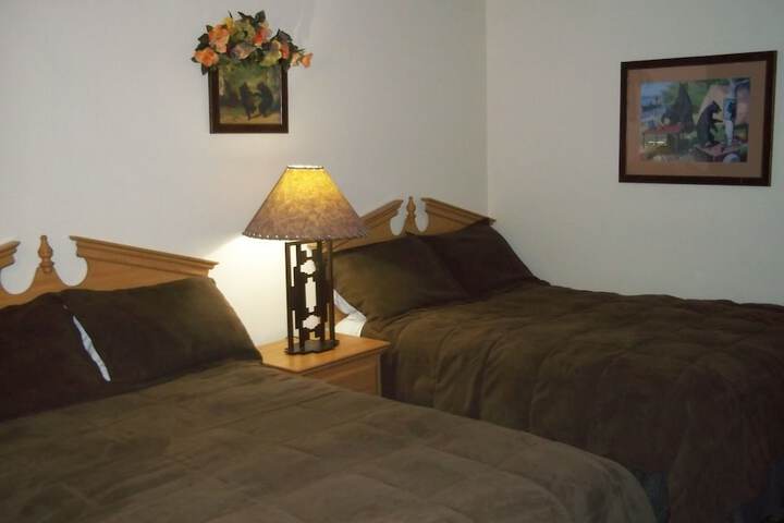 Room 2 of 48