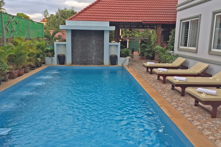 Pool 40 of 67