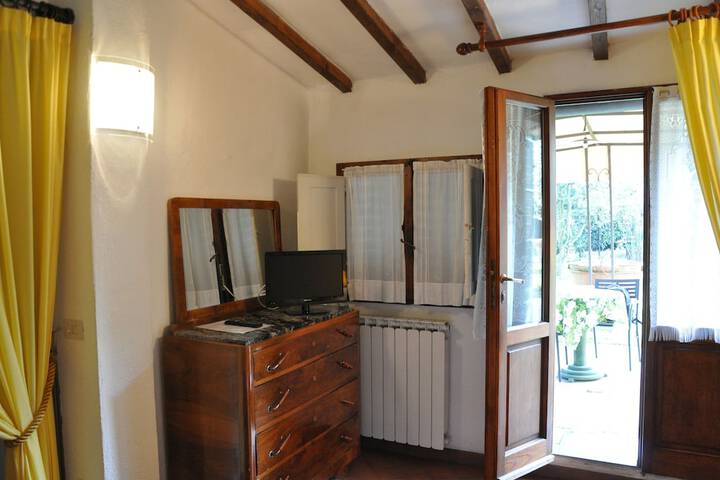 Room 19 of 35