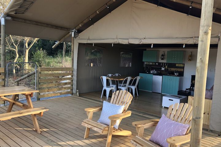 Sundeck 54 of 77