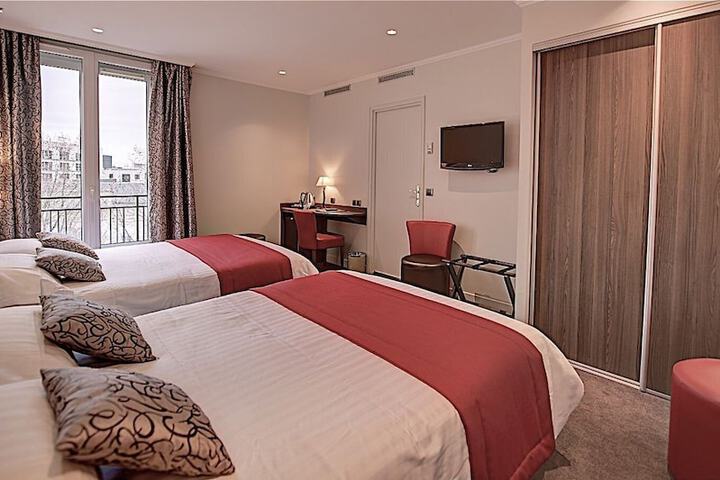 Room 40 of 86