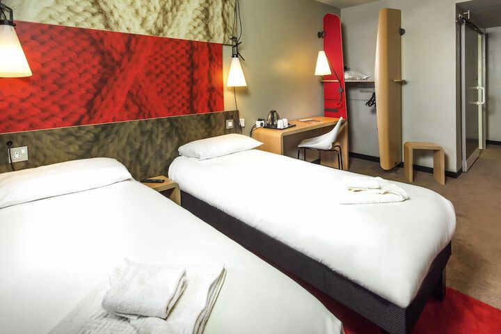 Room 21 of 56