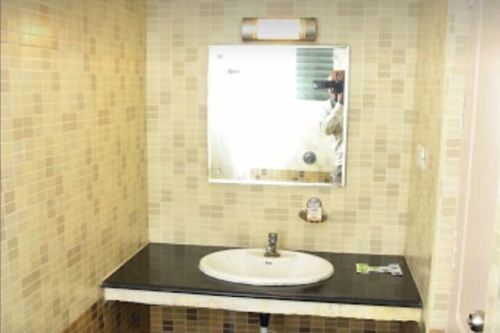 Room 22 of 22