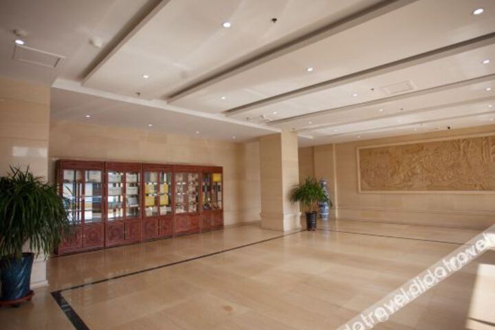 Hotel Interior 18 of 36