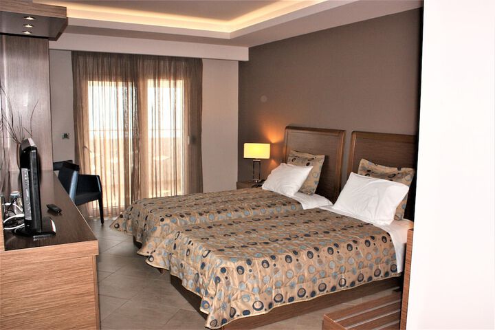 Room 34 of 67