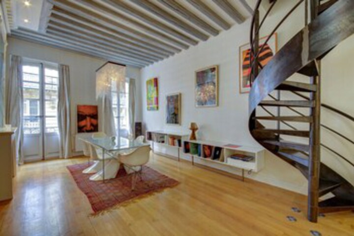 Room 5 of 17