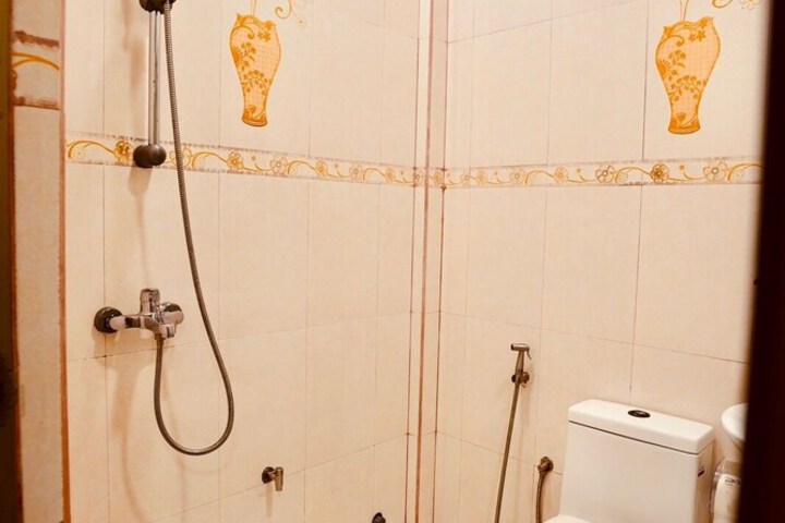 Room 15 of 22