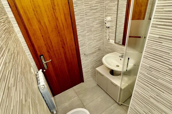 Room 56 of 96