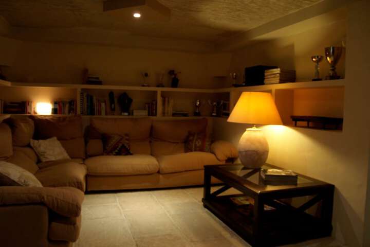 Room 8 of 28
