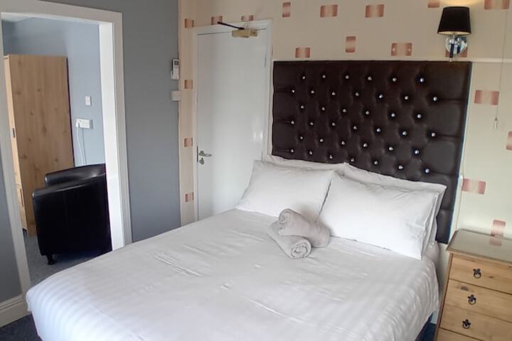 Room 9 of 49