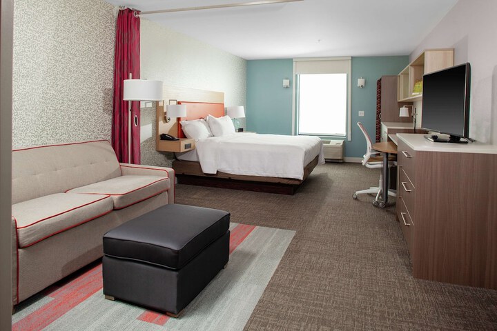 1 King Bed Studio Suite (6 of 13)